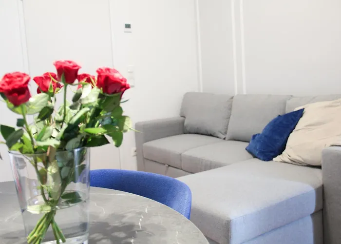 Luxury Stylish With Garden & Free Parking 公寓 *