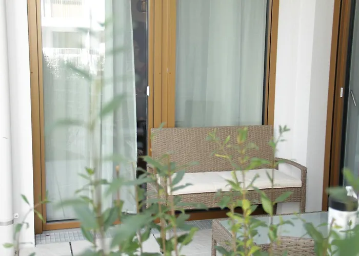 Luxury Stylish With Garden & Free Parking * فيينا