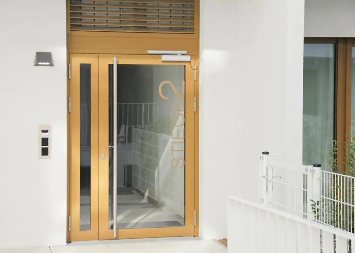 Luxury Stylish With Garden & Free Parking