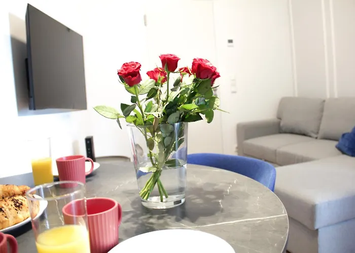 Luxury Stylish With Garden & Free Parking 公寓